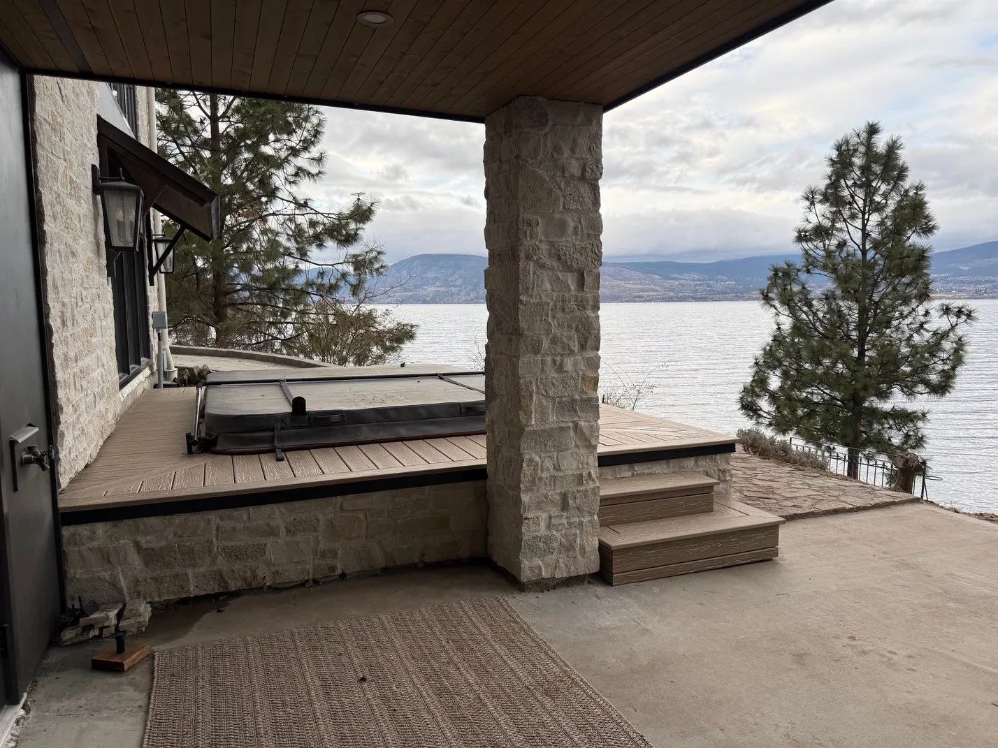 Custom Hot Tub Decks — thumbnail